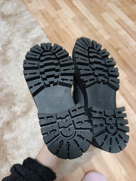 Челсі шкіряні 39 розмір