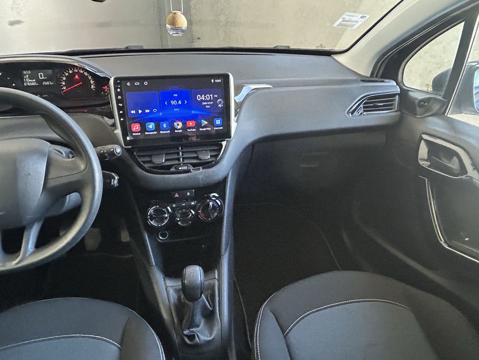 Peugeot 208 1.0 PureTech 68 Like 2015