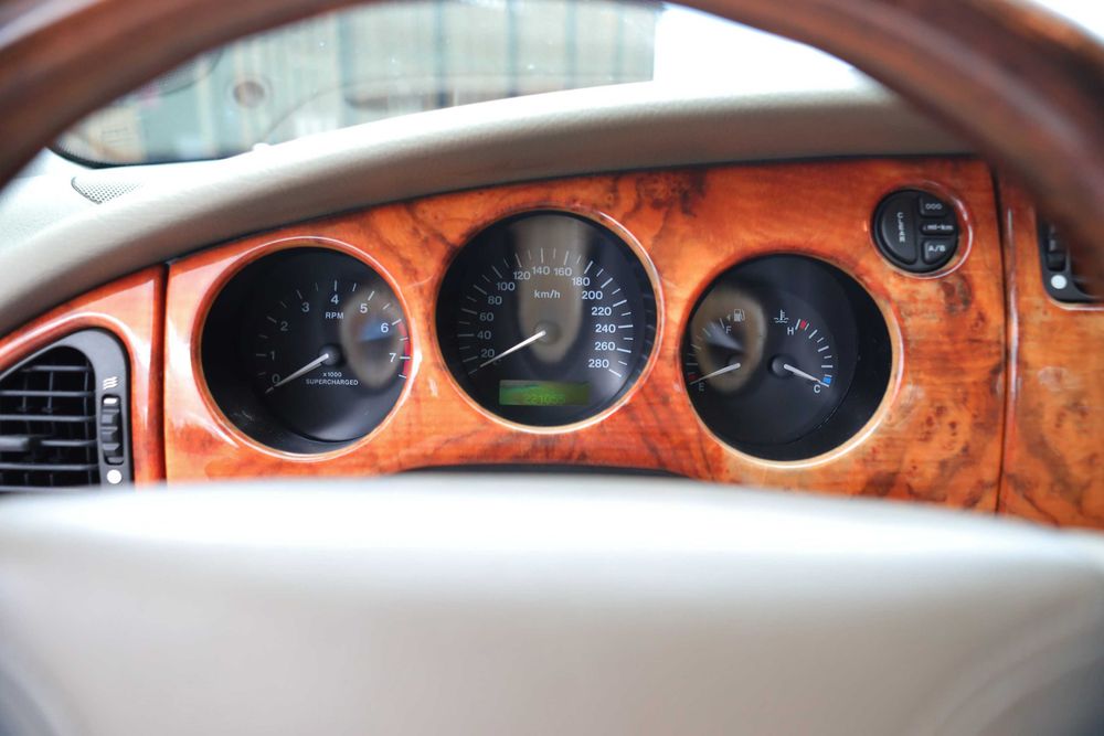 Jaguar XKR 4.0 V8 Supercharged 363 KM 1998r