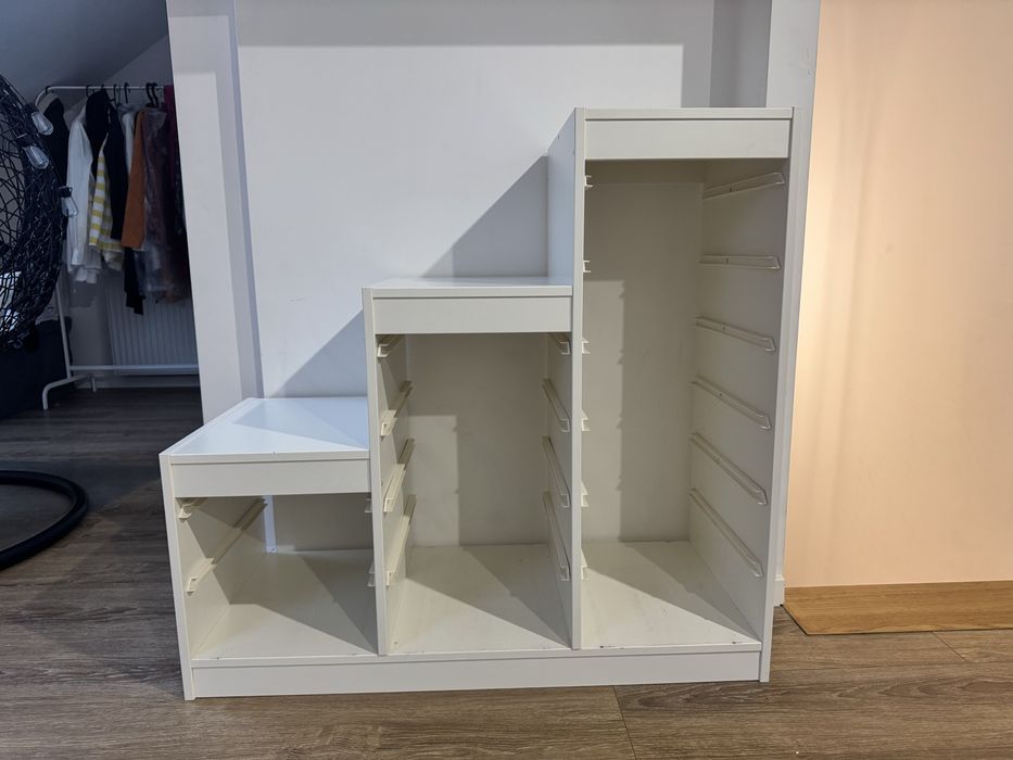 Trofast regal polka z pokemnikami ikea
