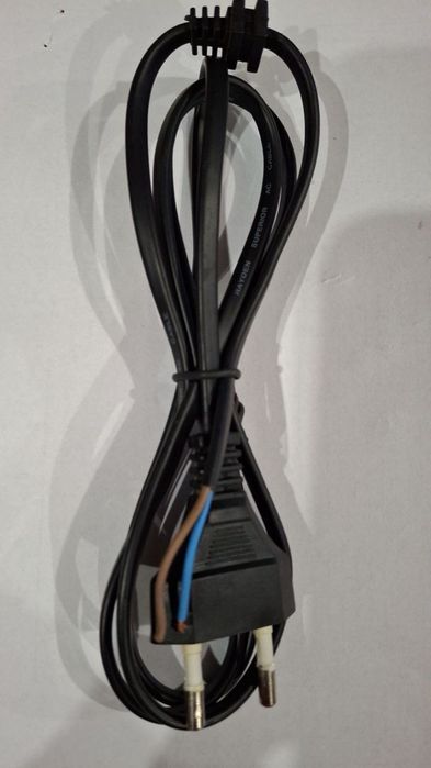 Кабель (чорний) 1.2 м