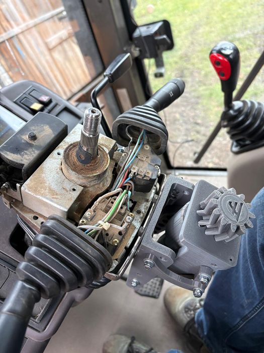 Sterowanie do ciągnika sadowniczego platformy