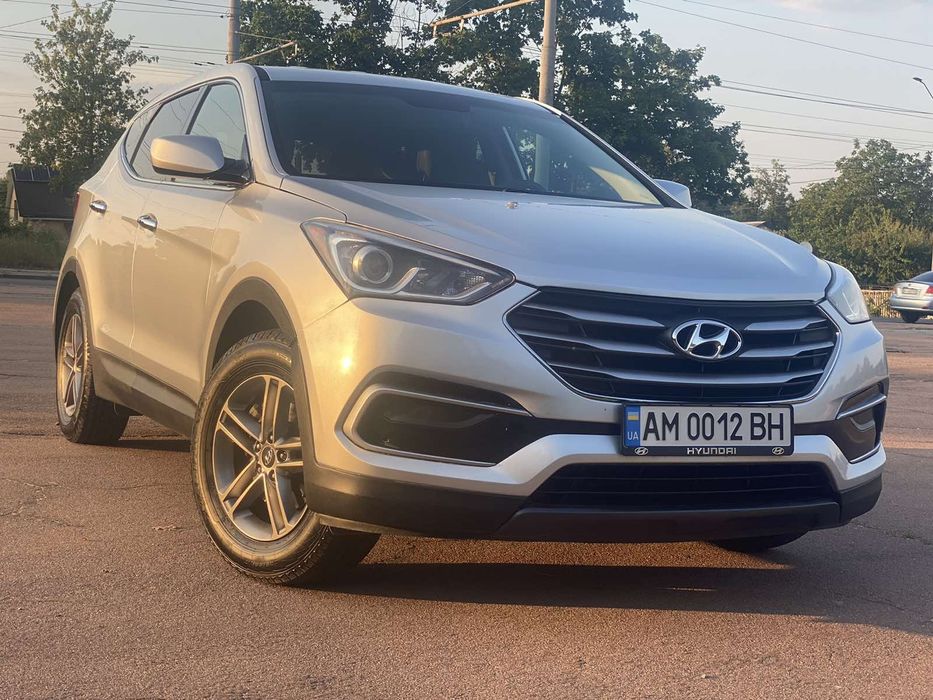 Продам Hyundai Santafe 2017 року