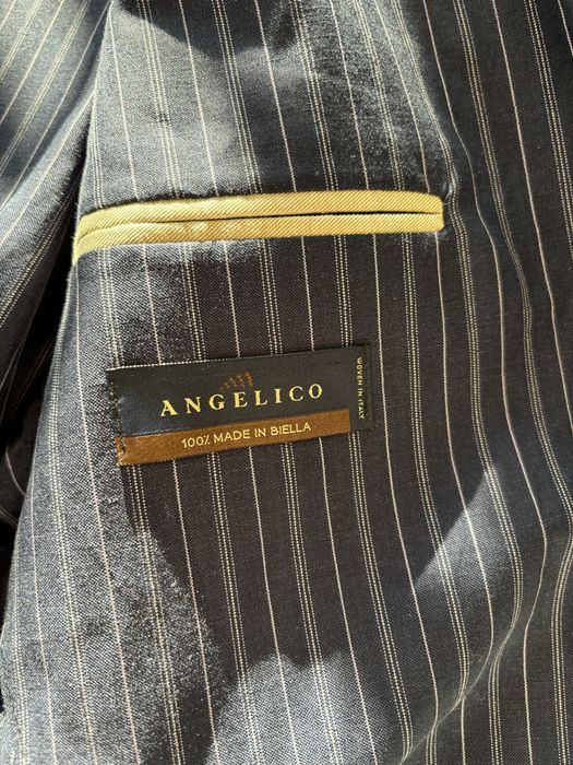 Дорогі костюми Atolini, Isaya, Skarano (Napoli) Італія