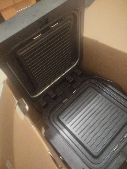 Grelhador GourMax Pro, nunca usado