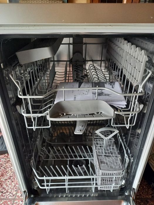 Sprzedam zmywarkę wolnostojącą Bosch  45