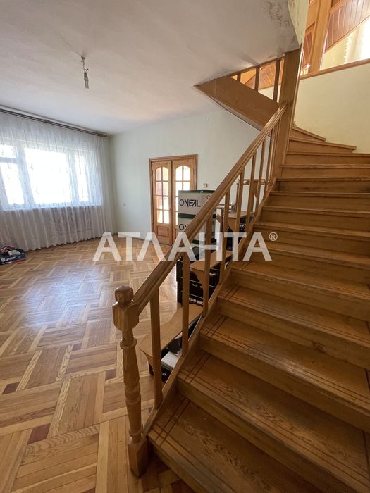 Продаж капітального будинку з виглядом на озеро Соснівка Львів!