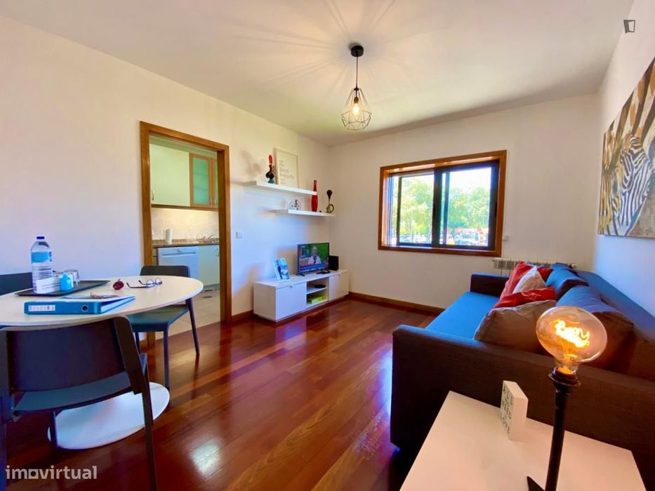 Apartamento com 1 quartos - localizado em Paranhos Porto