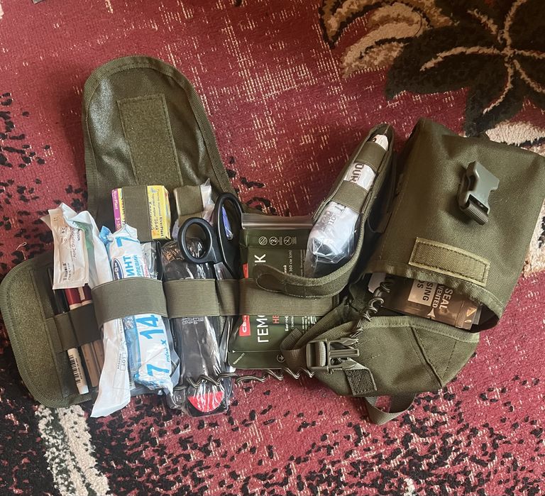 Аптечка військова