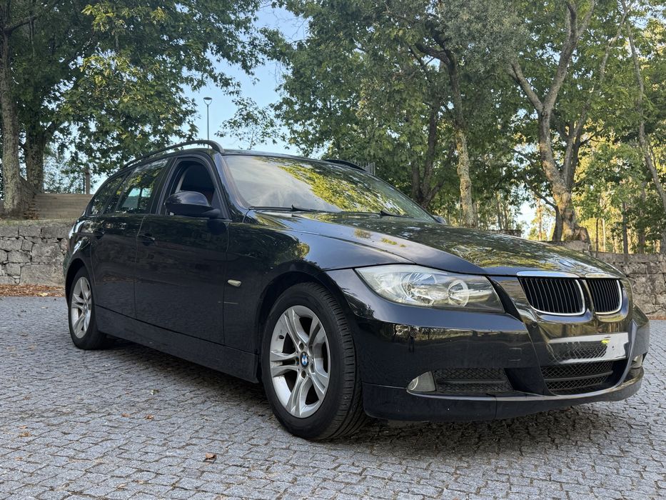 BMW E91 318D.