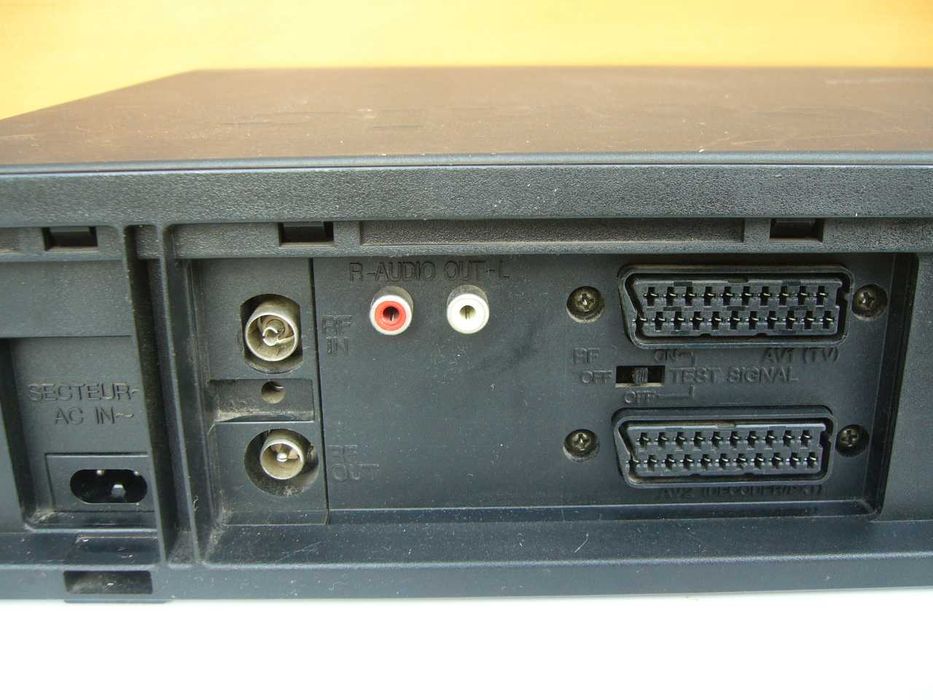 Magnetowid Panasonic HI-FI Stereo NV-HD600