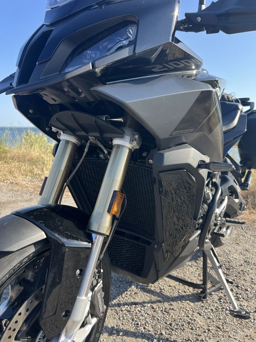 BMW S1000XR Triple Black 2023 (Reservada)