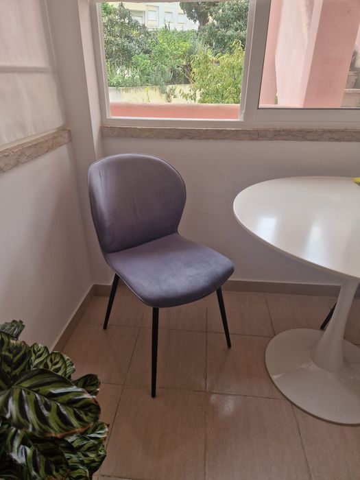 Cadeiras em tecido azul (lavavel)