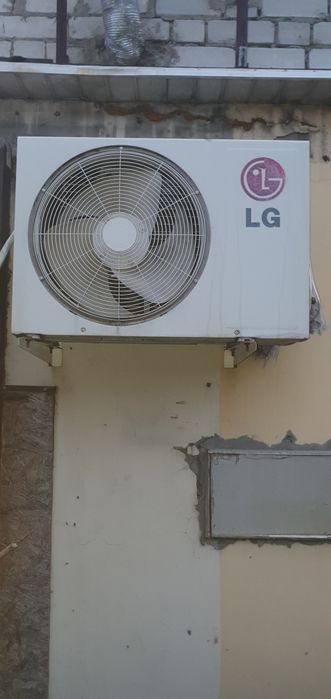 Продам кондиционер LG на 30 кв м
