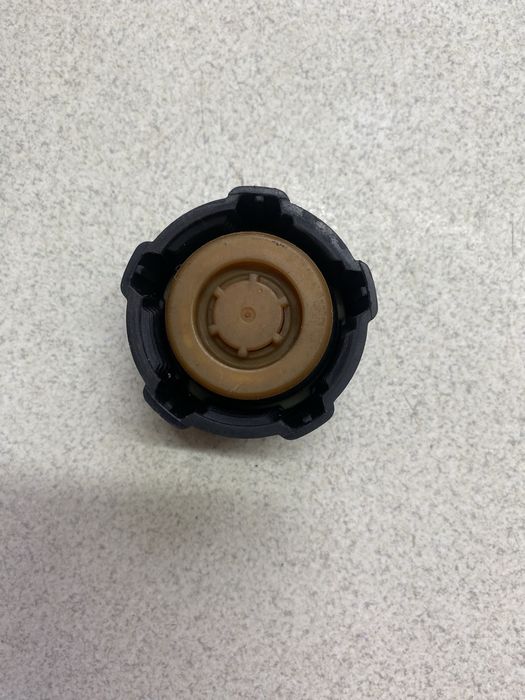 Ролик болти кришка renault kangoo