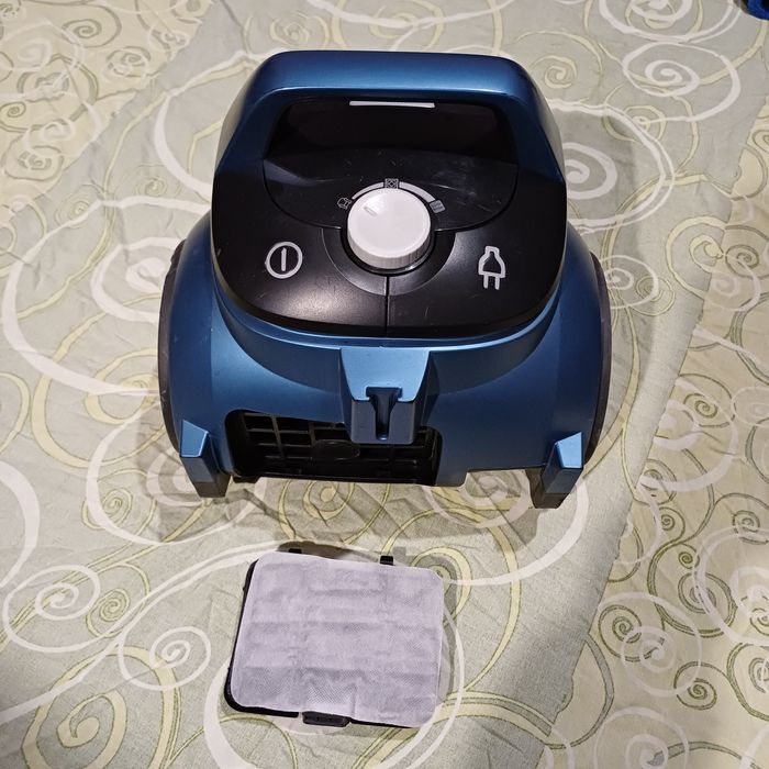 Пилосос Philips без мішка + новий двигун+фільтридля пилу,  fc8672/01