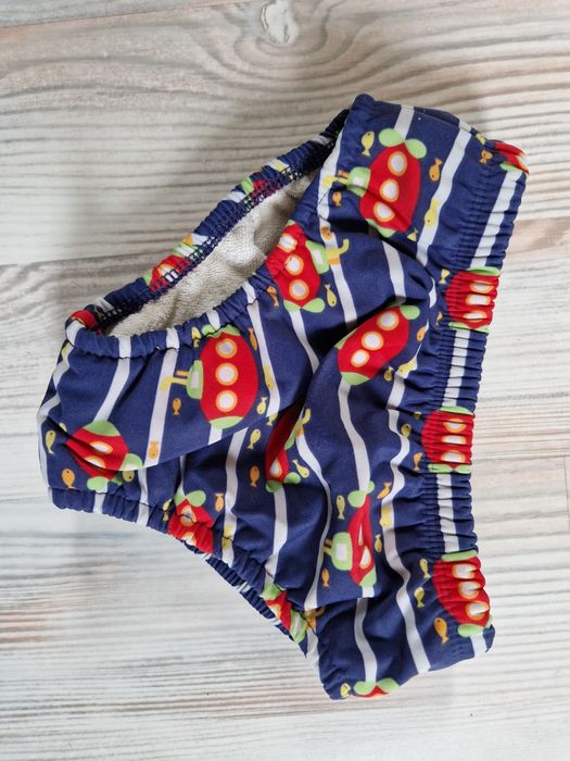 Kąpielówki, wielorazowa pielucha na basen od Mother Care