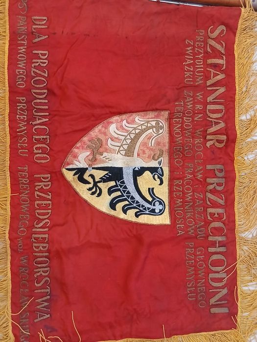 Sztandar Przechodni z okresu PRL