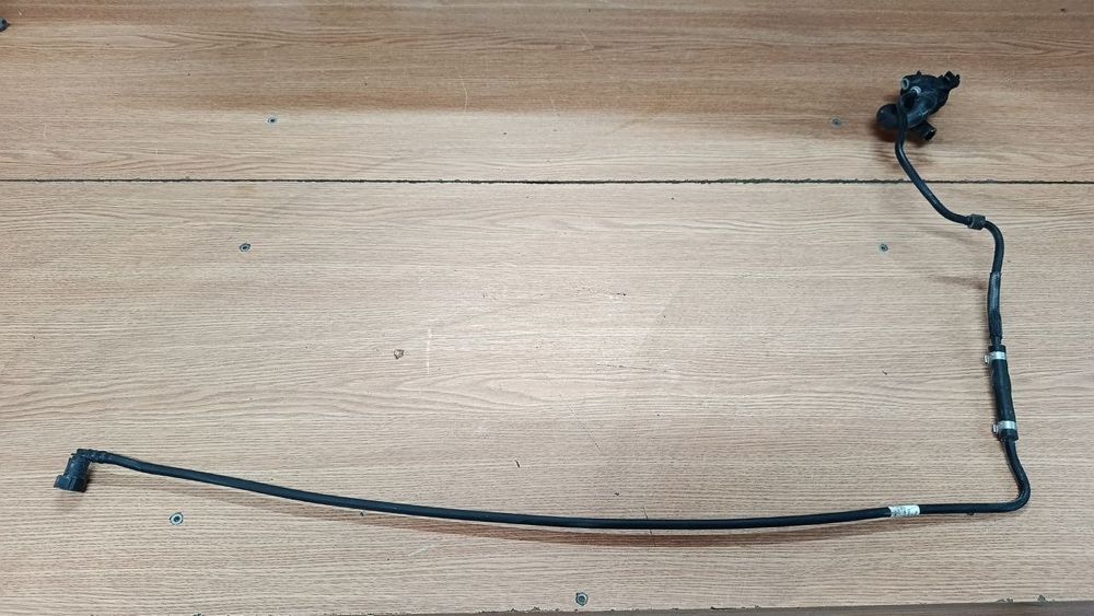Porsche panamera 971 патрубок  розширювального бачка 971122447q