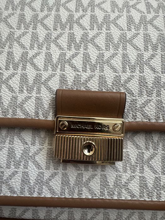 Продам сумку Michael Kors
