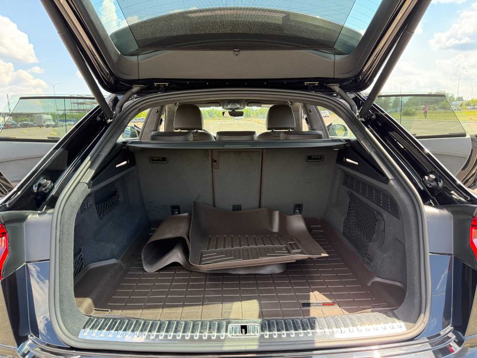 Audi Q8 55TFSi Official