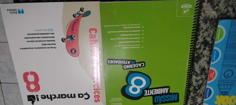 Livros de fichas 8 ano