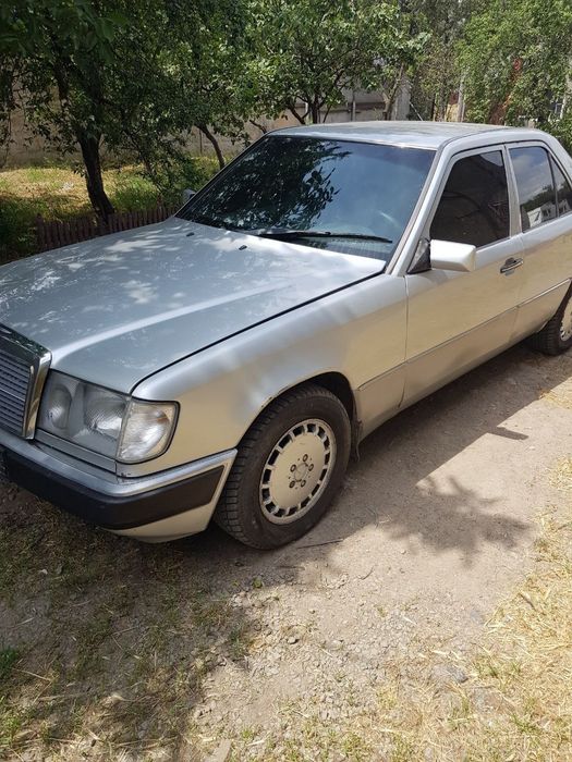 Mercedes W124 E250 1990г om602td