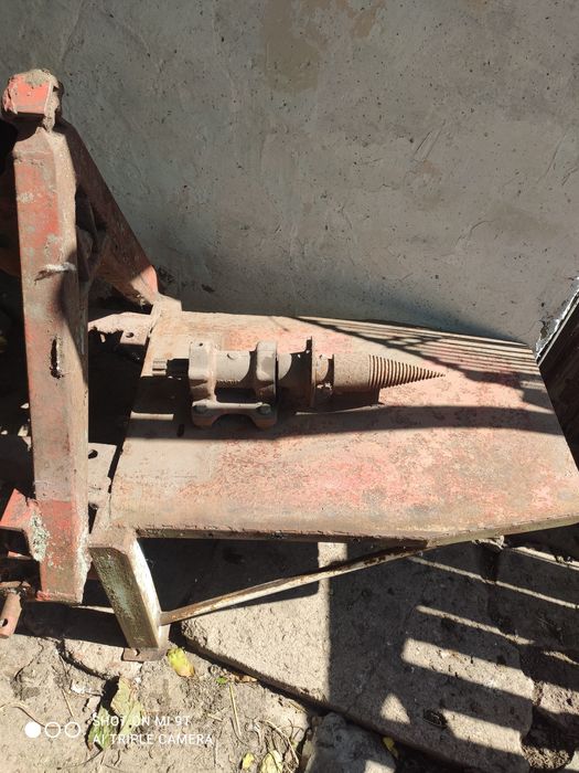 Дровокол винтовой (морковка)