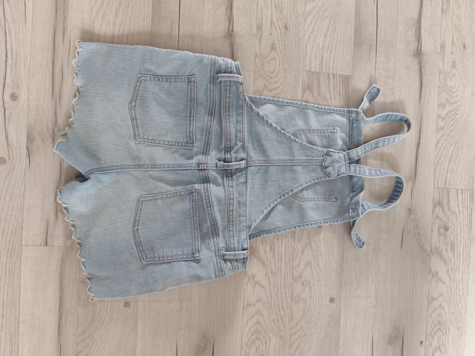 Spodenki dziewczęce ogrodniczki