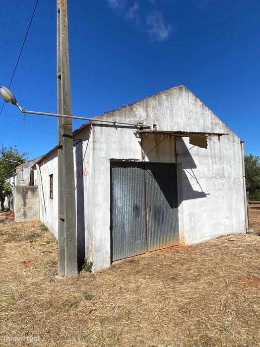 Armazém  Venda em Alcanena e Vila Moreira,Alcanena