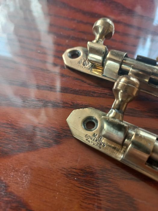 Бронзові шпингалети оконні. Старовинні.