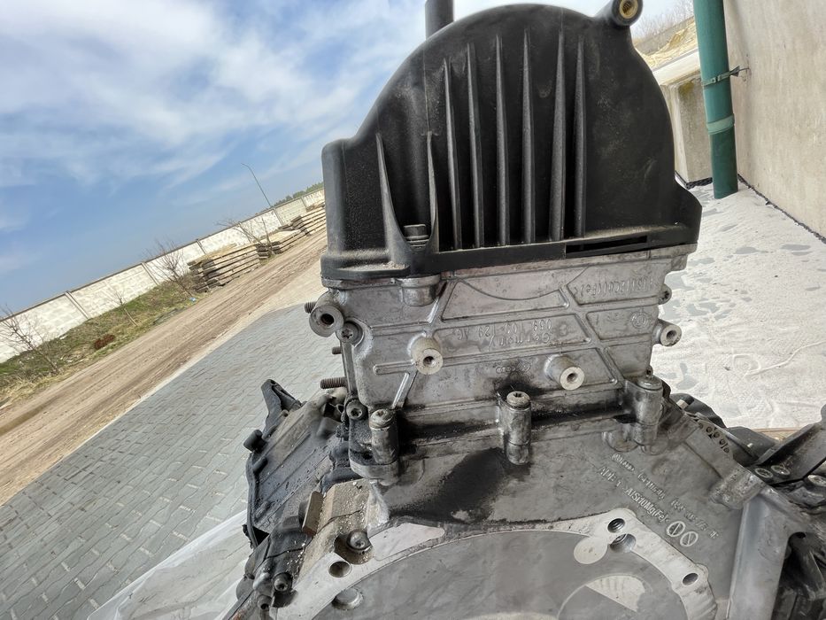 Продам двигун CNR на запчастини audi-Volkswagen-porche