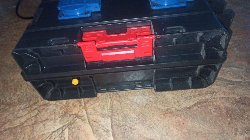 Продам портативну електростанцію