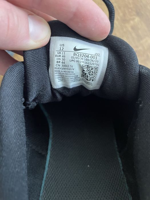 Кросівки Nike Revolution