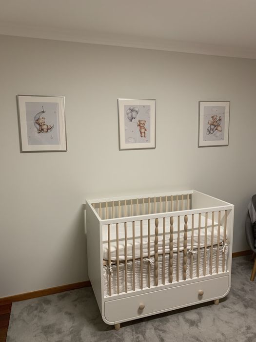 IKEA MYLLRA berço com gaveta