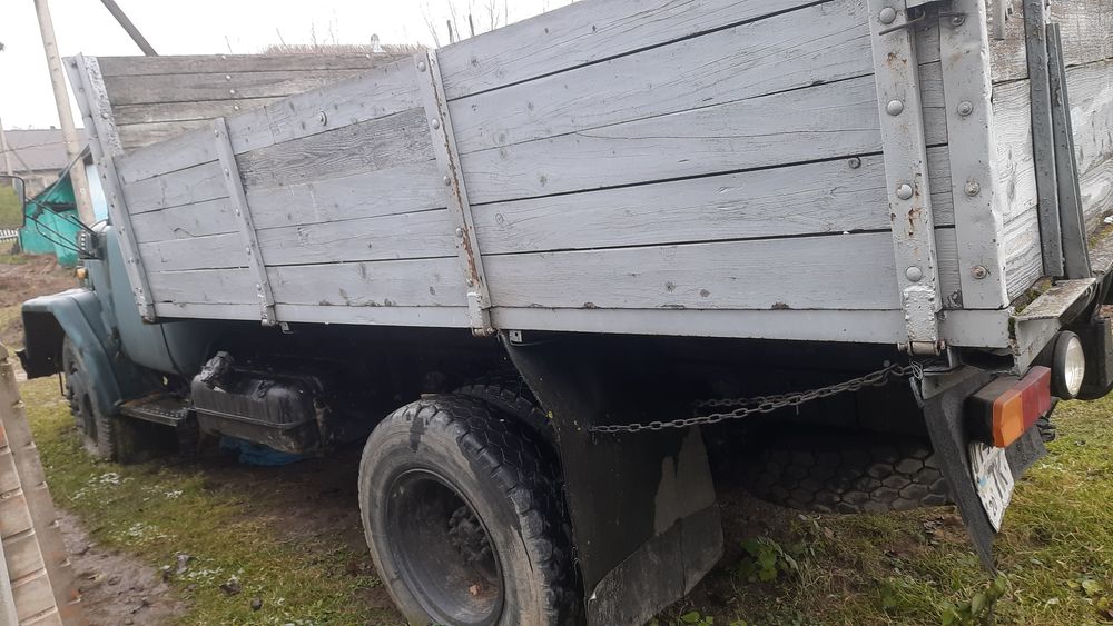 Продам зіл 130 бортовий