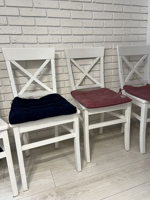 Стулья деревянные белые