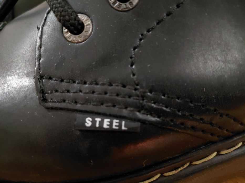 Glany STEEL - BLACK (10-dziurkowe) ALESSIA