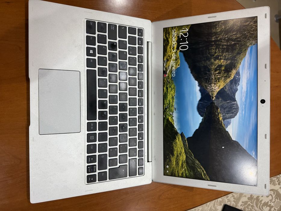 Laptop intel 2.4ghz com disco de 256gb