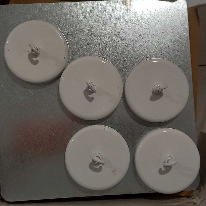 Bases Magnéticas com Gancho – 60 mm