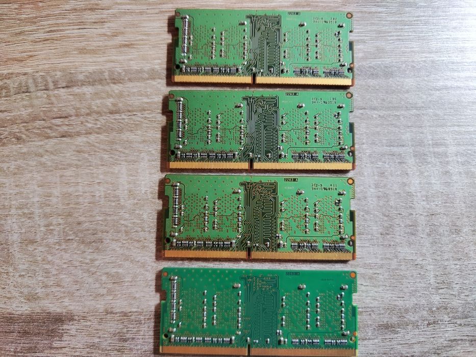 Оперативна пам'ять SO-DIMM DDR4 4GB Micron MTA4ATF51264HZ PC4-2400T