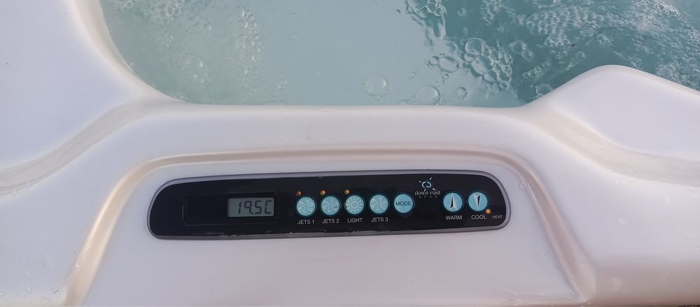 Jacuzzi wanna ogrodowa SPA całoroczna 5 osobowa Balboa Down East Spas Master Spa