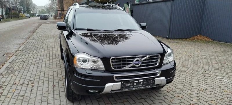Volvo XC90 2,4 дизель 4х4 2010