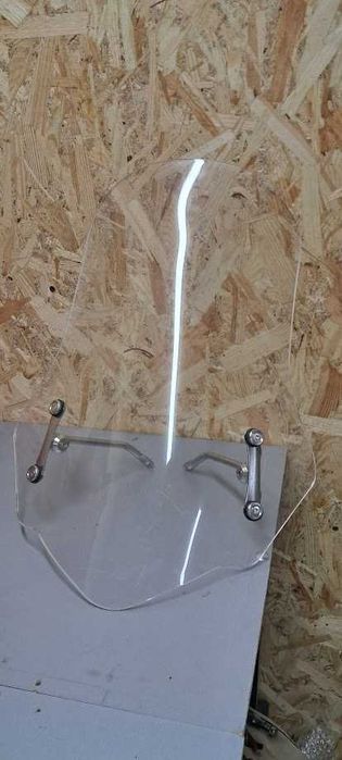 Мото ветровое стекло / ветровик (55см) универсальный