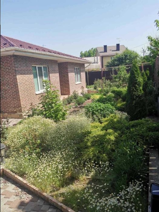 Затишний одноповерховий будинок в центрі Правого берега (22-350-471)