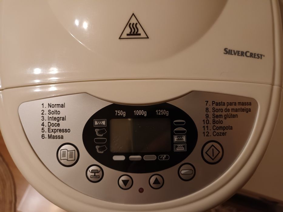 Máquina de fazer pão e massas