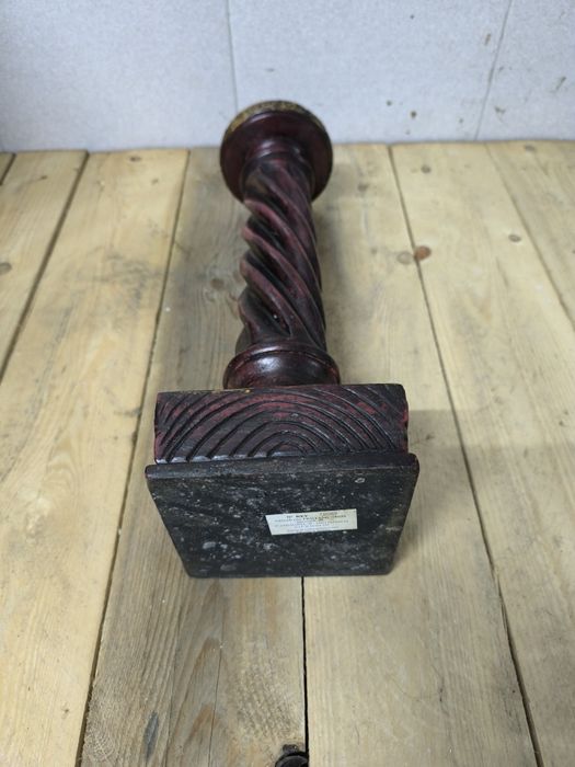 Coluna madeira / Suporte