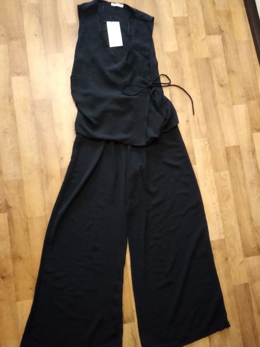 Продам легкий костюм фірми Zara