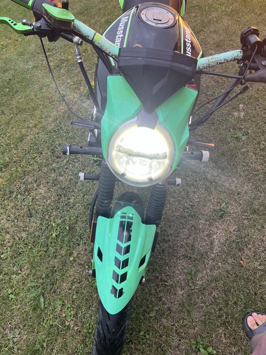 Мотоцикл мустанг 250 Musstang xtreet 250