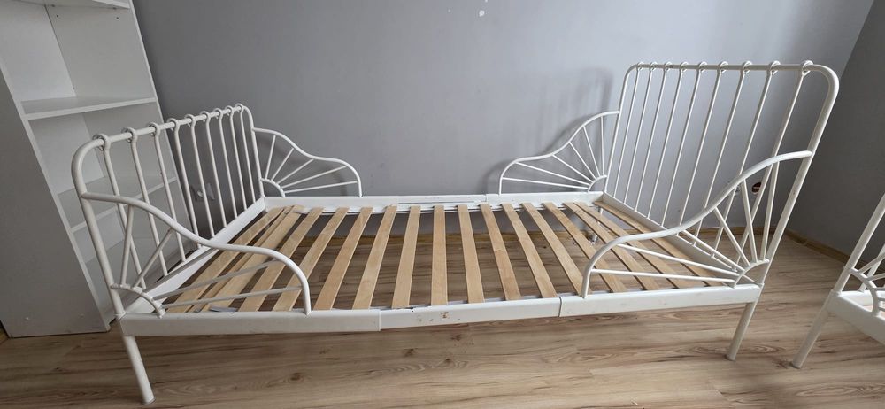 Luzka IKEA biale